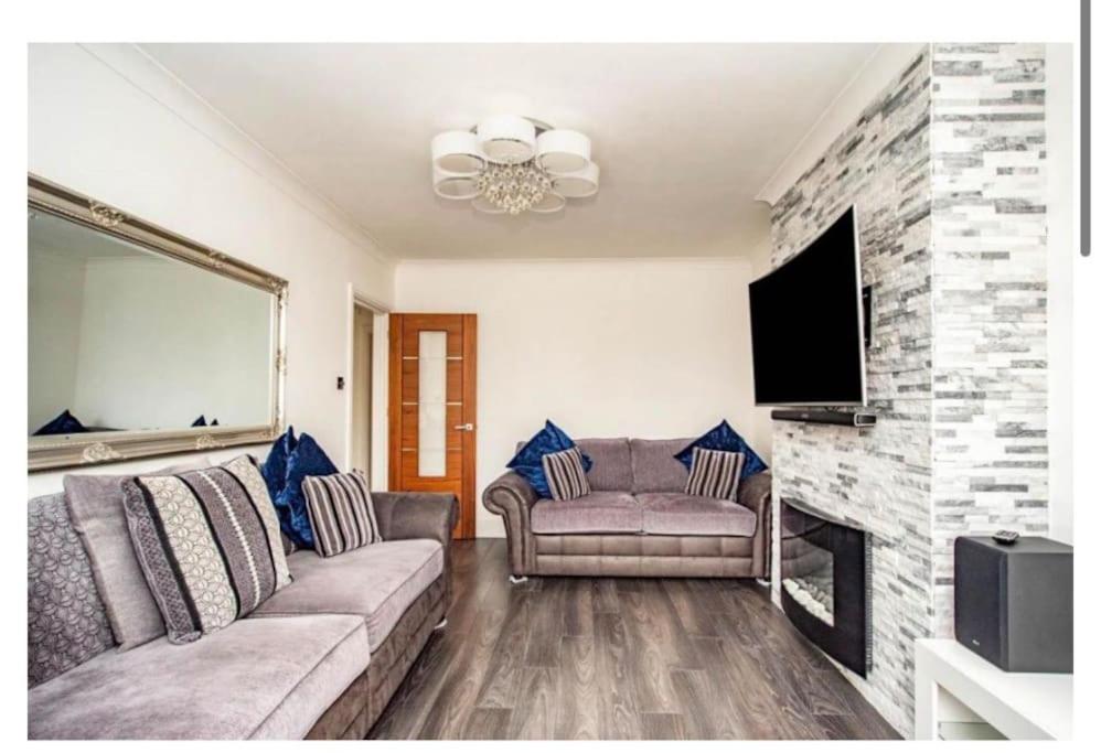 2 Bed - Walking Distance To Harry Potter Studio Watford  Kültér fotó